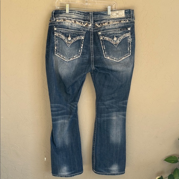 Miss me mid rise, easy boot cut size 36 women’s jeans - Picture 4 of 6